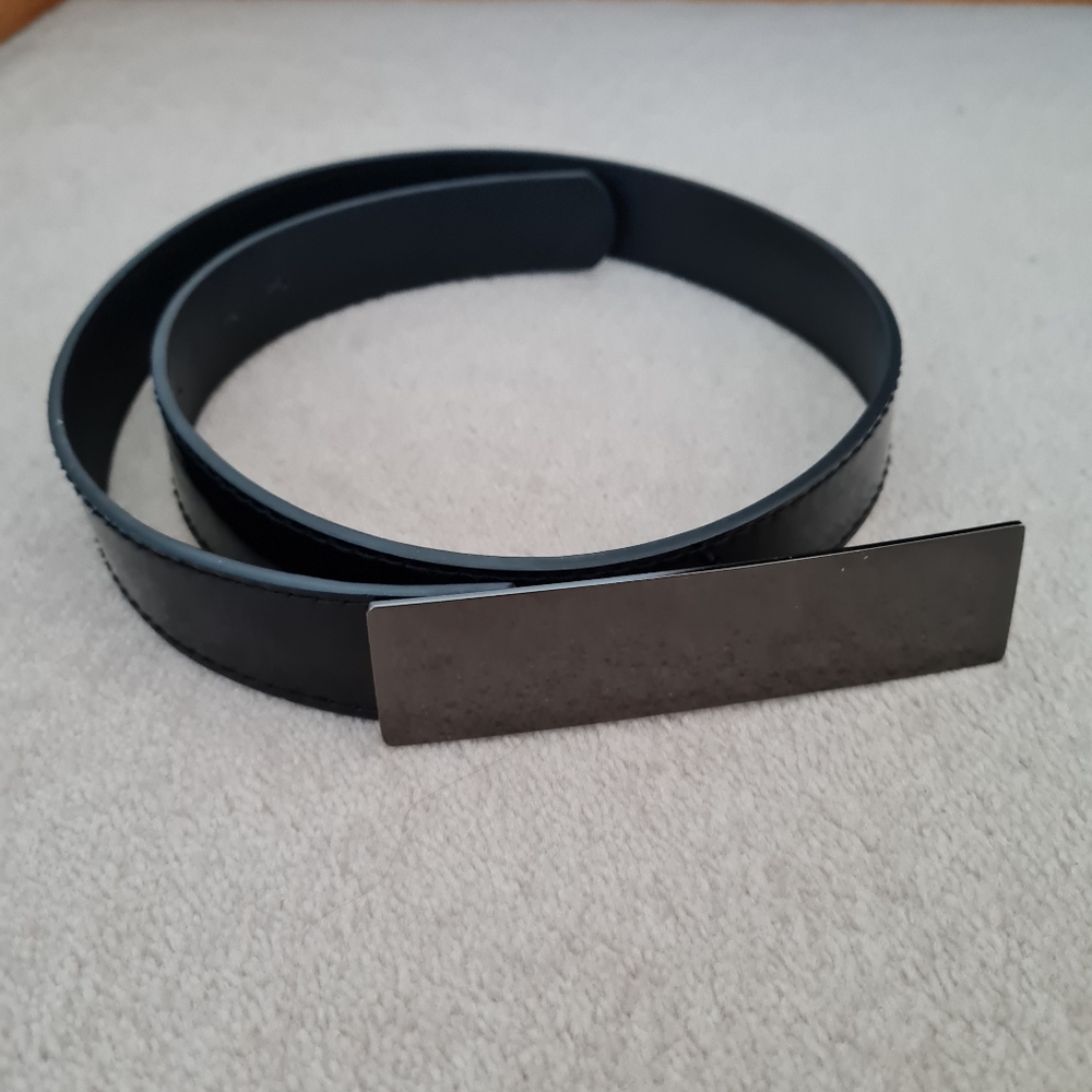 Cue Navy, Black, White dress with belt | size 10 - Picture 4 of 5